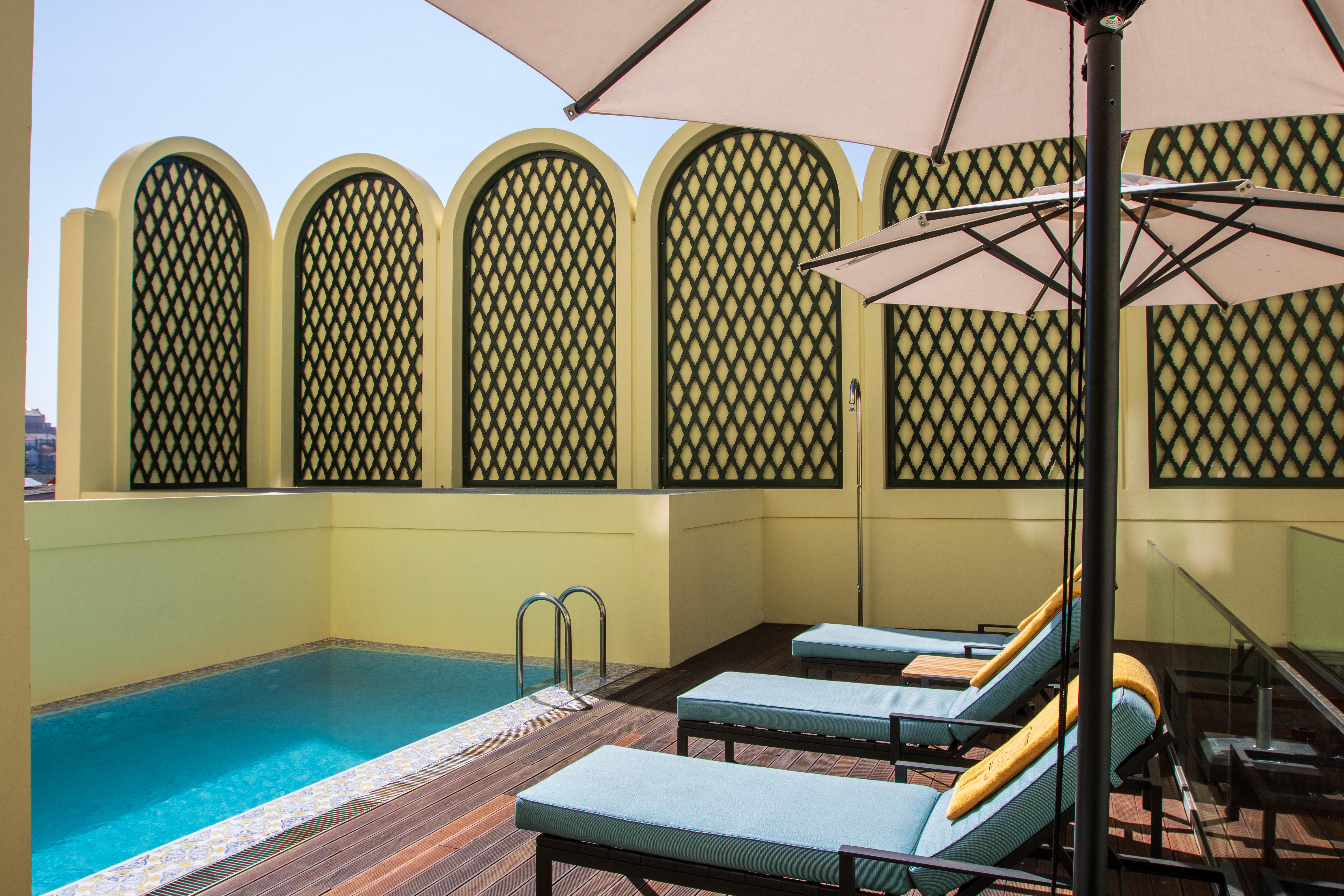 Hospes Infante Sagres Porto - Small Luxury Hotels Of The World Zewnętrze zdjęcie The pool at the hotel
