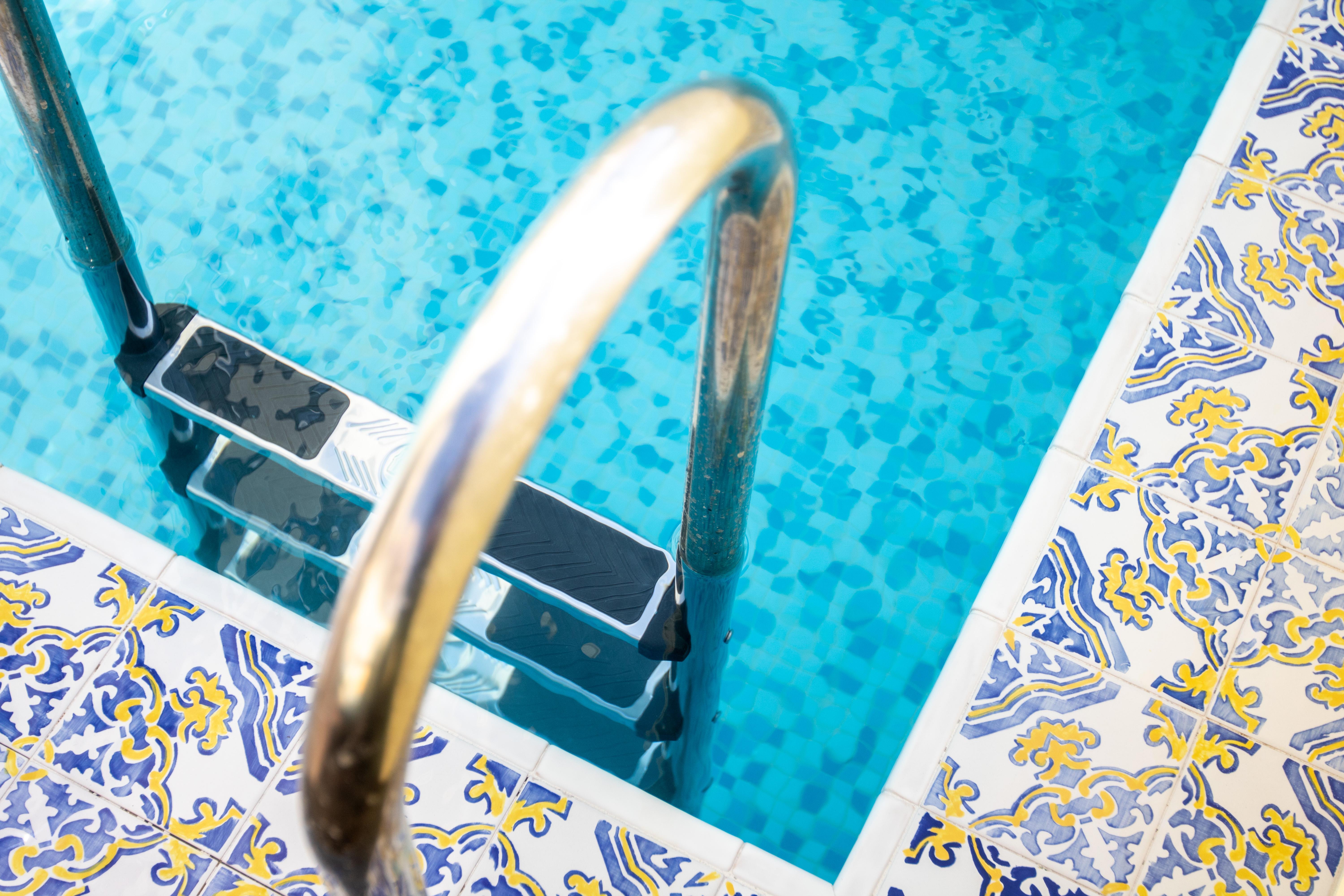 Hospes Infante Sagres Porto - Small Luxury Hotels Of The World Zewnętrze zdjęcie A swimming pool ladder