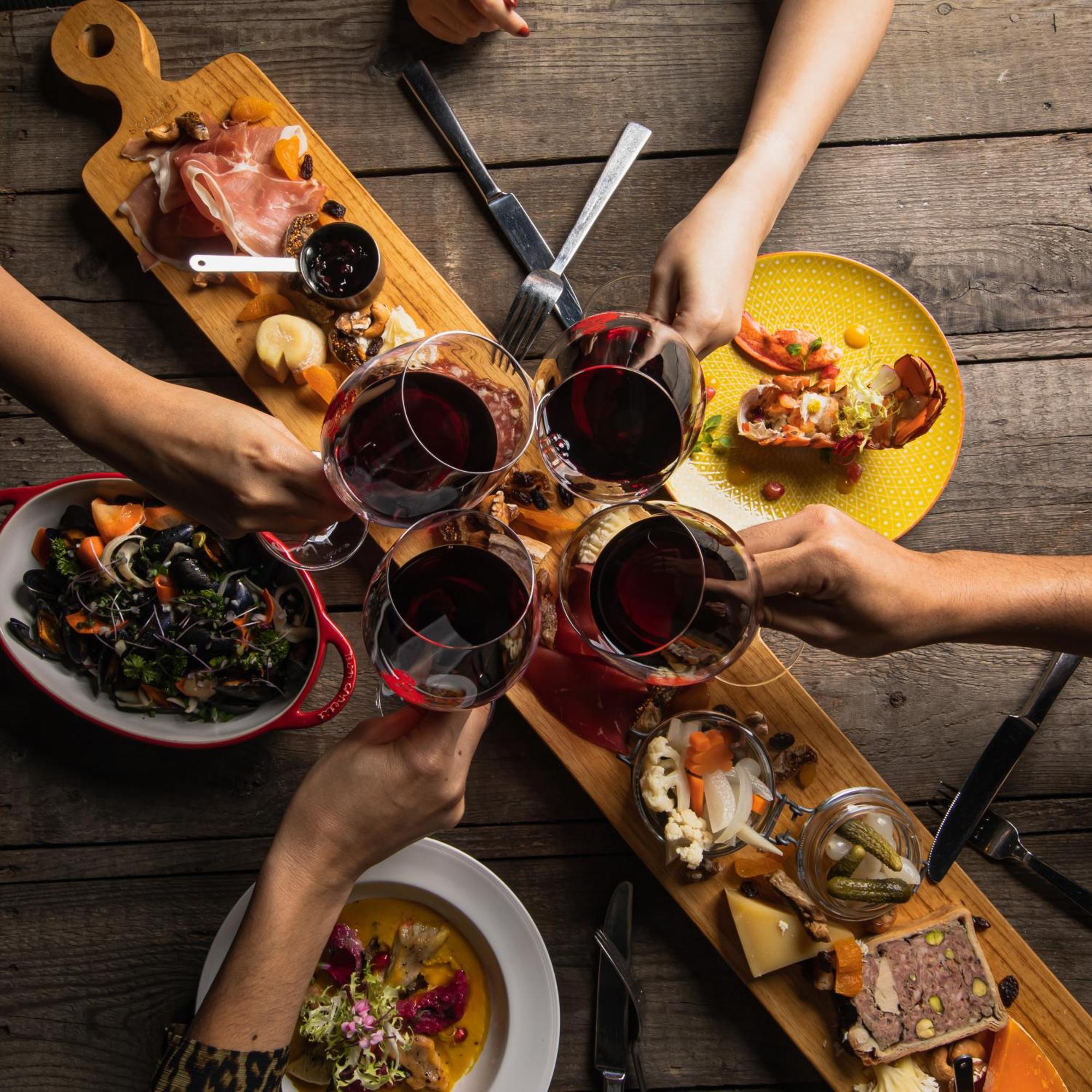 Hospes Infante Sagres Porto - Small Luxury Hotels Of The World Zewnętrze zdjęcie A wine tasting